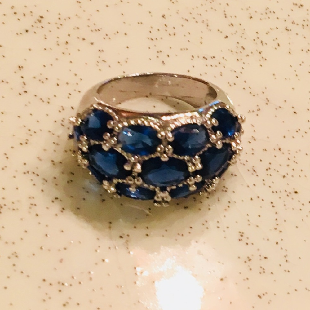 Silver & Blue Cluster Ring - image 7